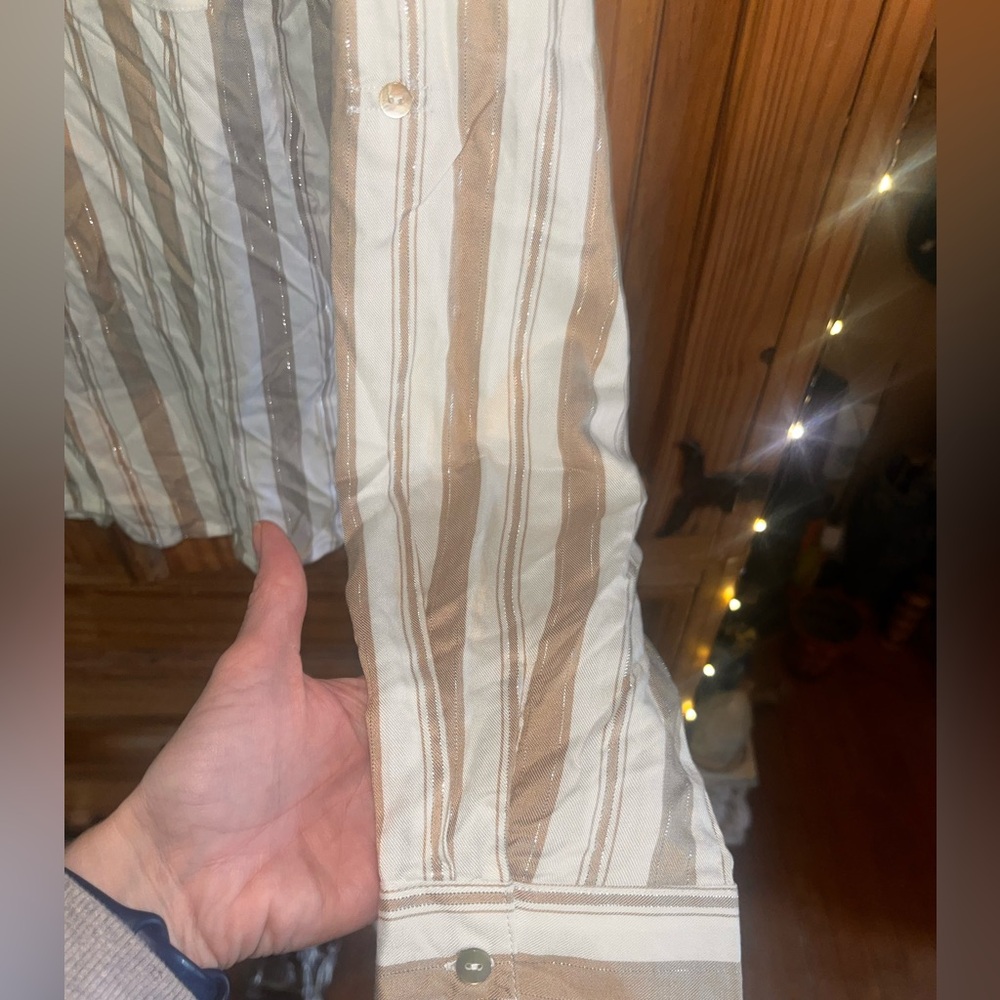 ESQUALO Tan/Gold/White Stripe Blouse-Silk blend Pocket- Buttonup Sleeve-EUC Sz12 - Picture 9 of 11
